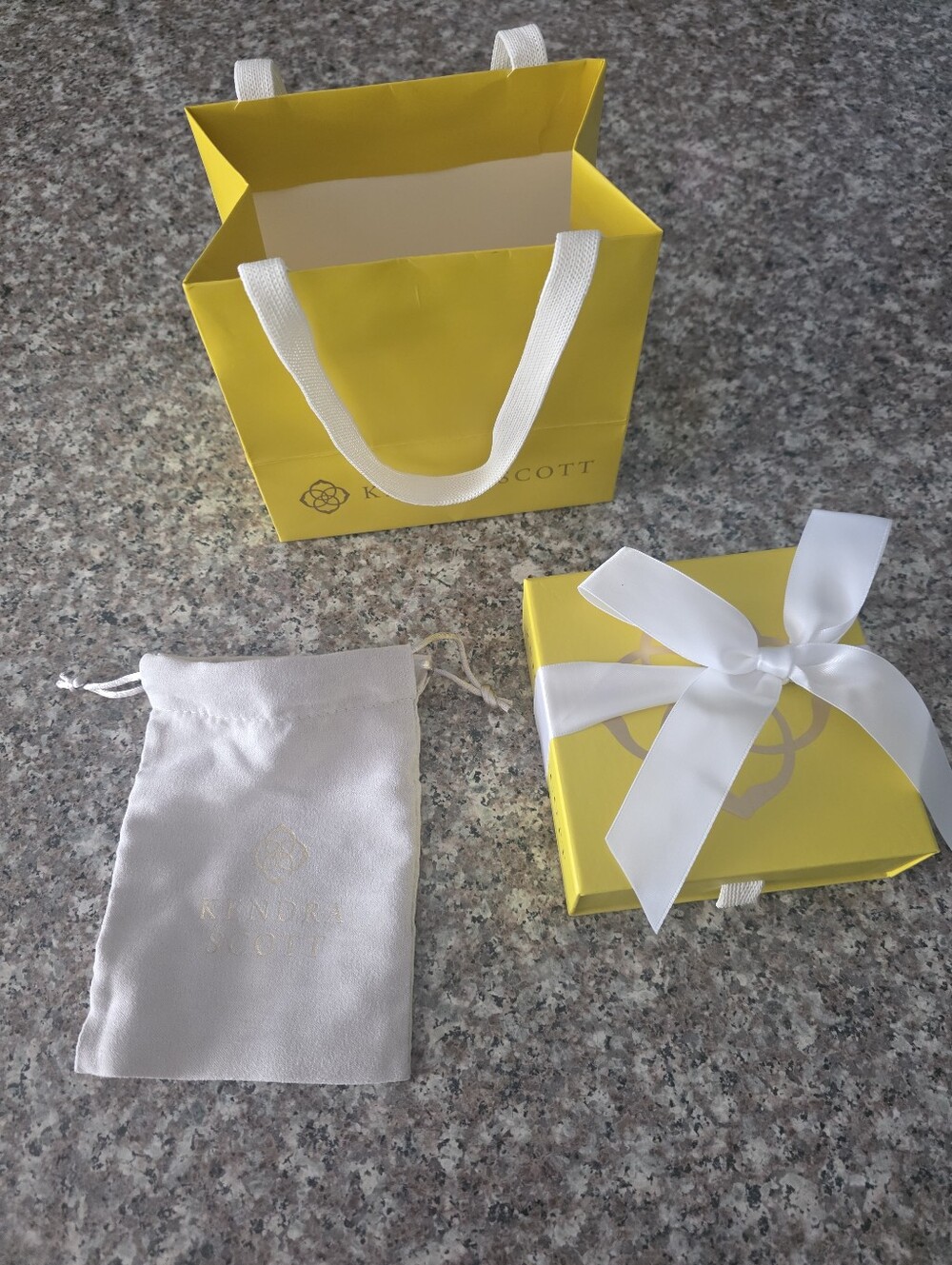 Kendra Scott Gift Box, Gift Bag, And Jewelry Bag